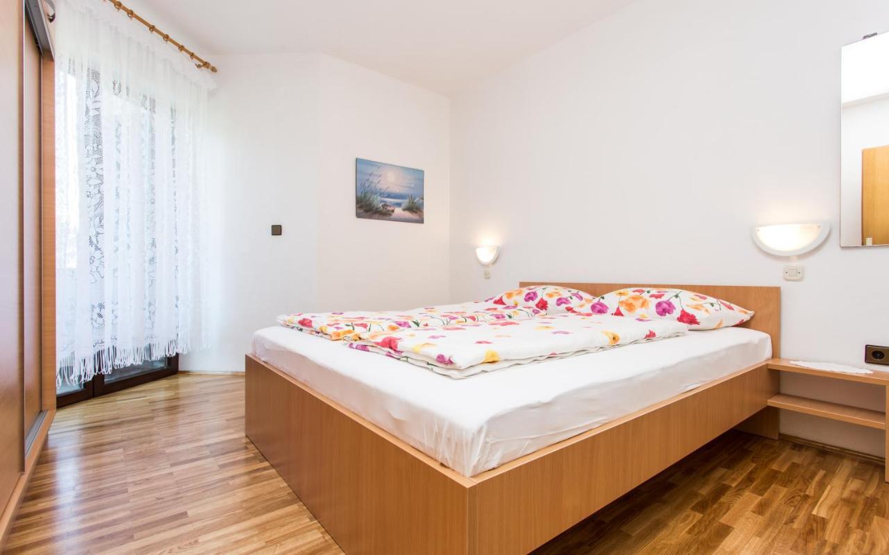 Apartments Lucija 2 Baska  Exterior photo